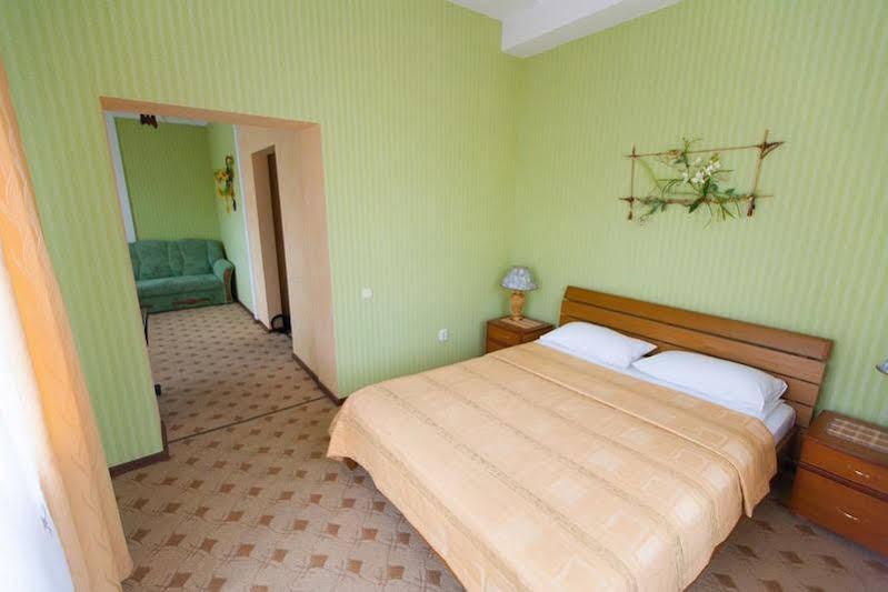 Slavia Hotel Grodno Exterior photo